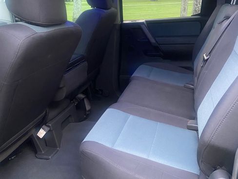 Used 2006 Nissan Titan XE w/ (W04) Preferred Pkg image 11