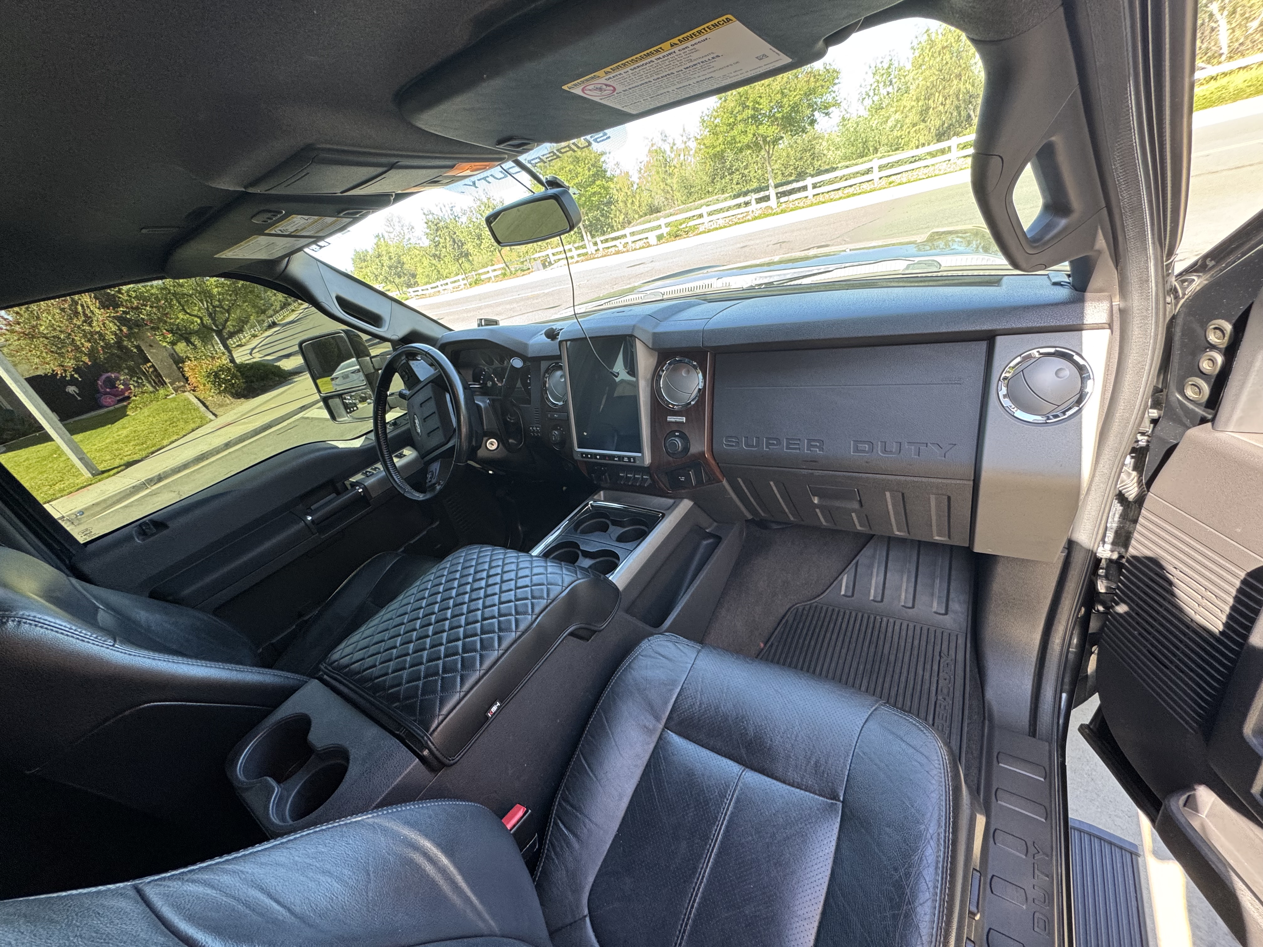 Used 2013 Ford F250 Lariat w/ Chrome Pkg AWD/4WD image 13