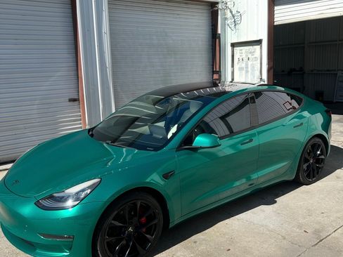 Used 2018 Tesla Model 3 Performance image 1