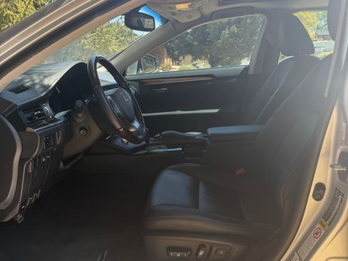 Used 2014 Lexus ES 350 w/ Premium Package image 11