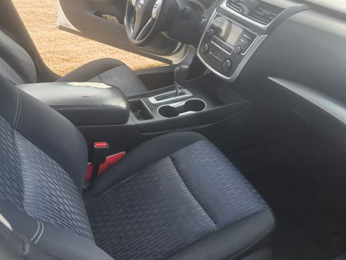 Used 2016 Nissan Altima 2.5 S w/ Power Driver Seat Package image 14