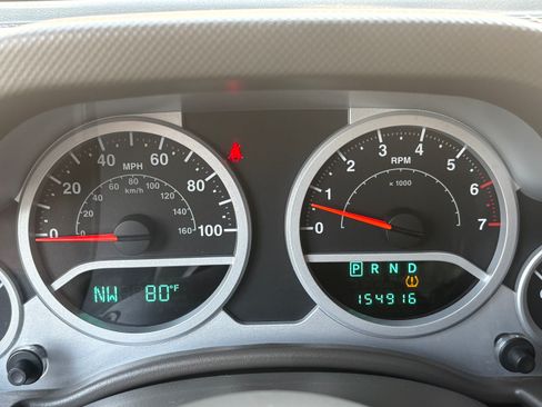 Used 2010 Jeep Wrangler Sahara AWD/4WD image 12
