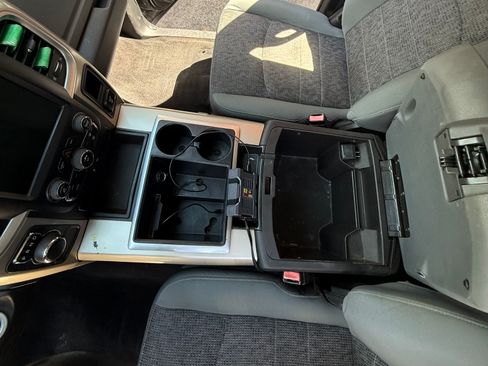 Used 2015 RAM 1500 Outdoorsman image 9