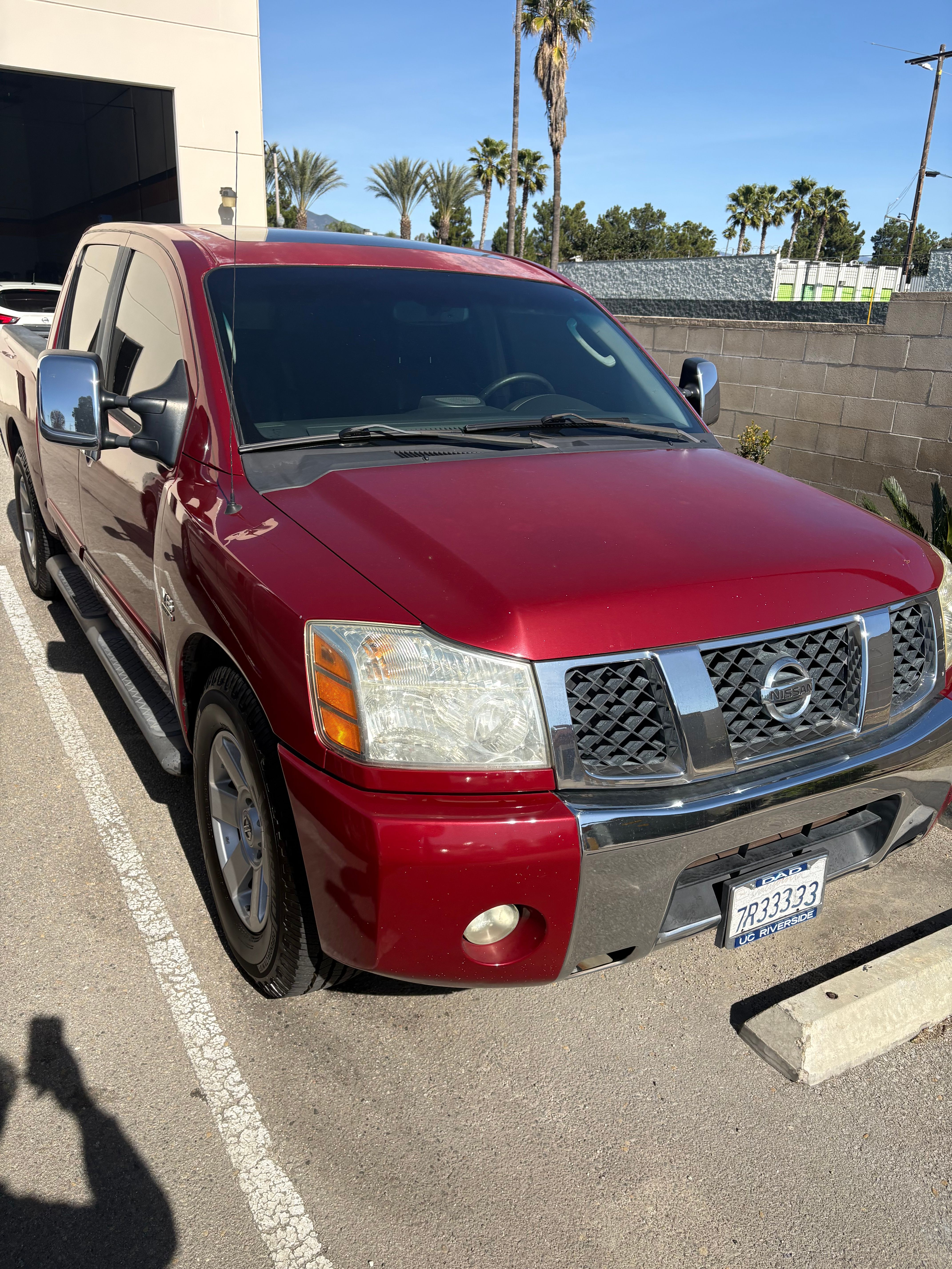 Used 2004 Nissan Titan LE w/ (NAV) Nissan Navigation Pkg image 1