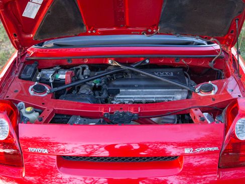 Used 2005 Toyota MR2 image 29