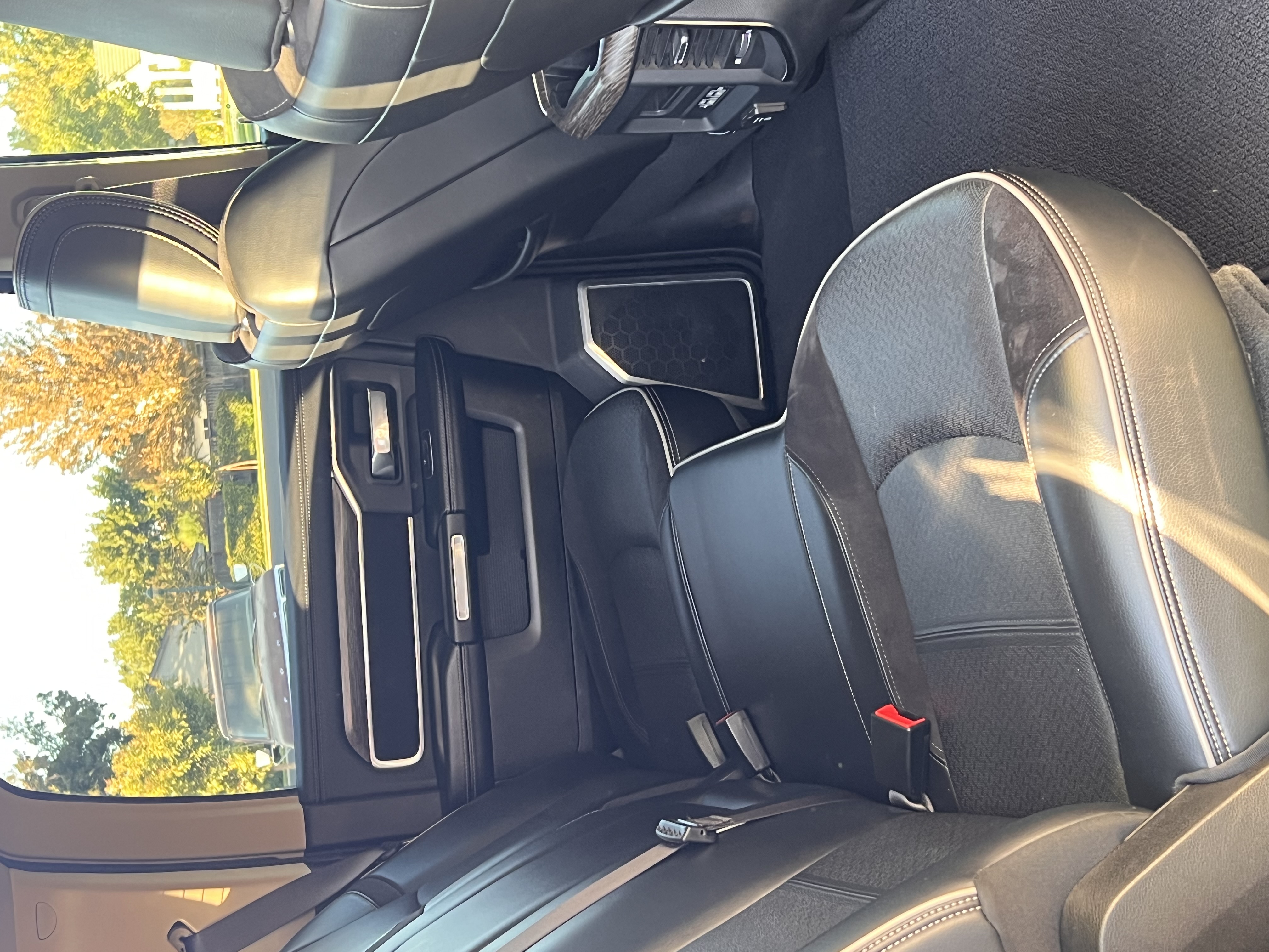 Used 2019 RAM 2500 Laramie AWD/4WD image 10