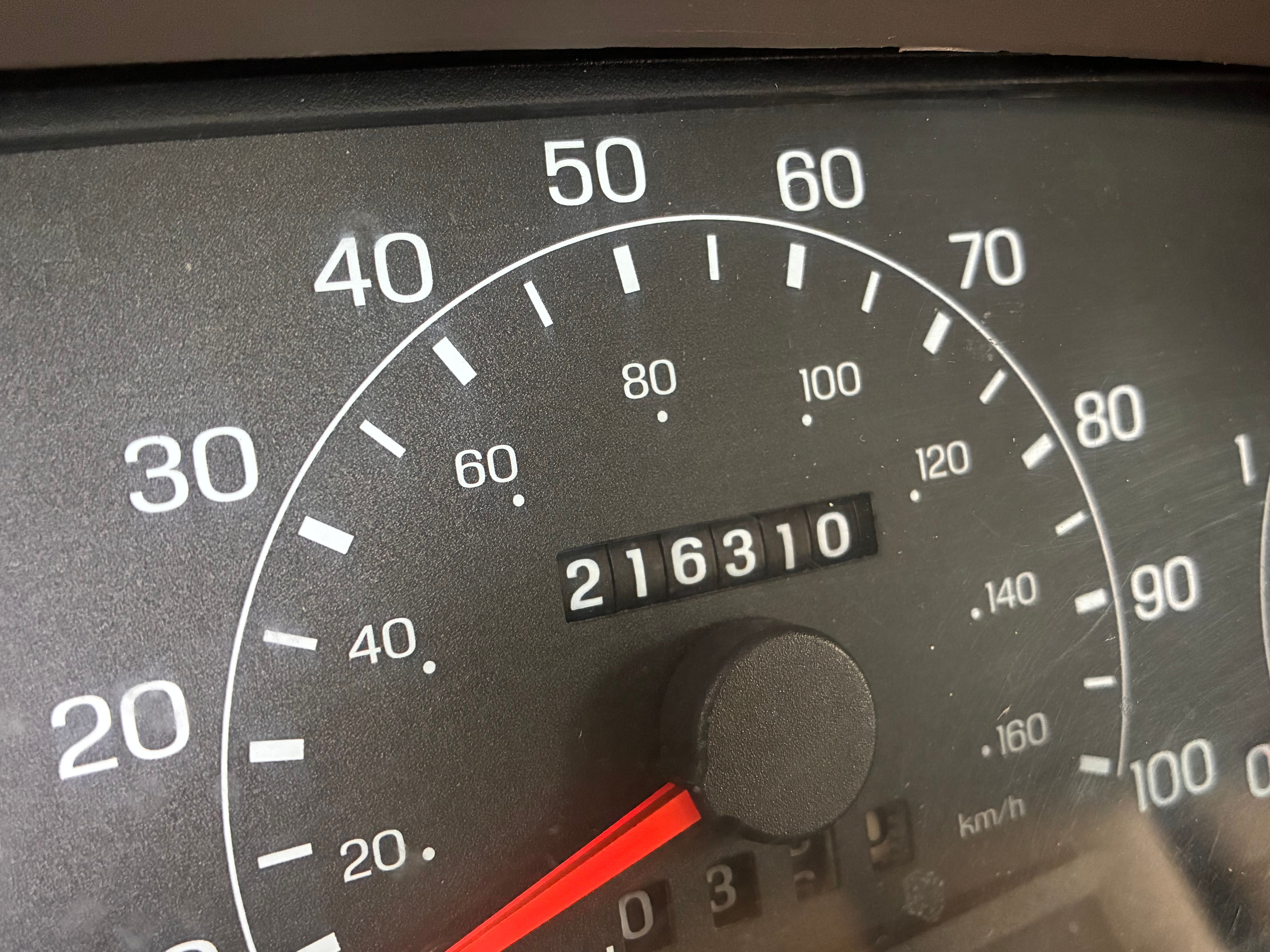 Used 2000 Ford Excursion Limited AWD/4WD image 4