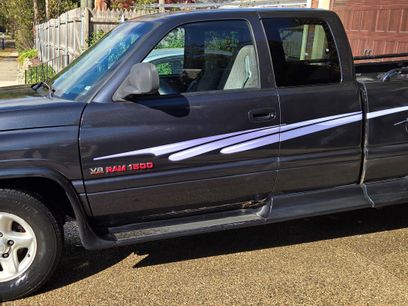 Used 1998 Dodge Ram 1500 Truck 2WD Club Cab