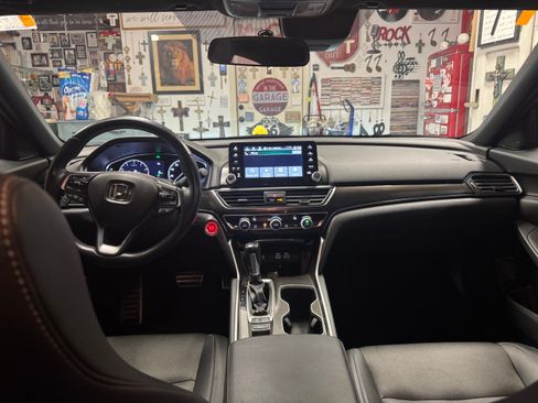 Used 2022 Honda Accord Sport image 13