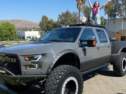 Used 2016 Ford F350 Platinum image 5