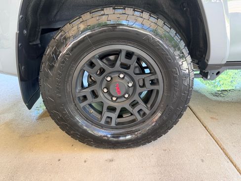 Used 2017 Toyota 4Runner TRD Pro AWD/4WD image 27