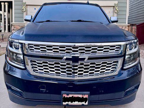 Used 2015 Chevrolet Tahoe LT w/ Luxury Package image 4