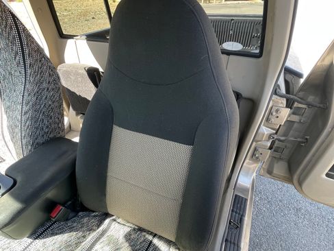 Used 2003 Ford Ranger XLT RWD image 12