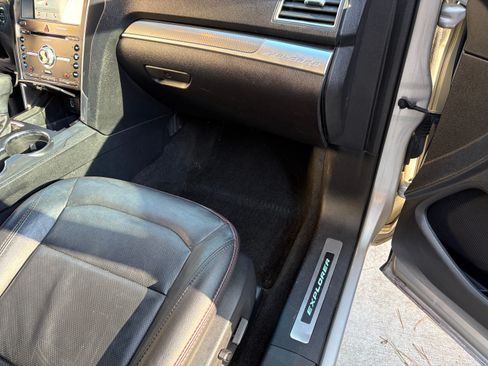 Used 2017 Ford Explorer Sport image 16