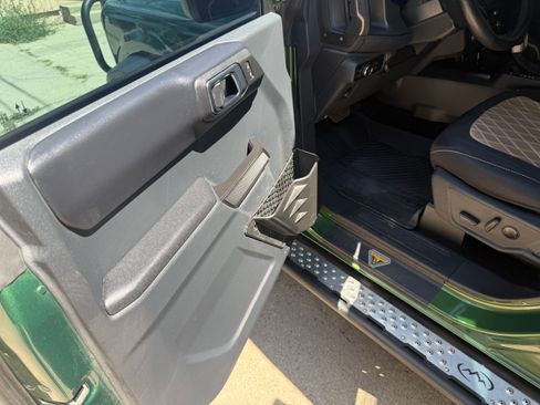 Used 2025 Ford Bronco Badlands AWD/4WD image 13