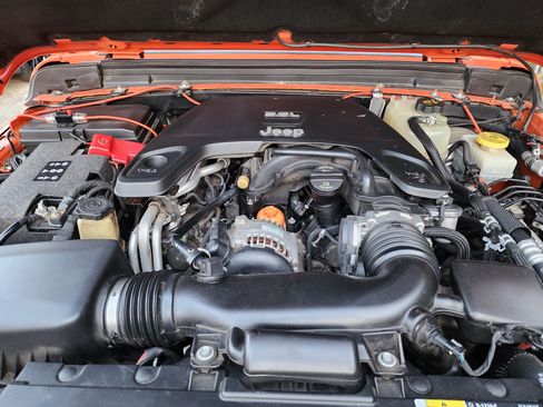 Used 2018 Jeep Wrangler Unlimited Sport S image 11