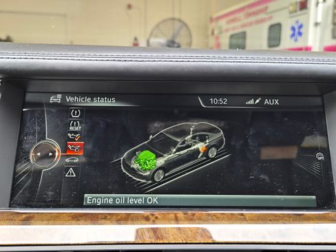 Used 2015 BMW 750i xDrive w/ M Sport Edition image 20