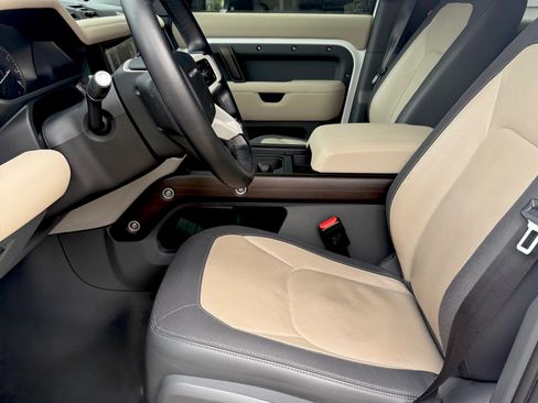 Used 2023 Land Rover Defender 110 X-Dynamic SE image 10