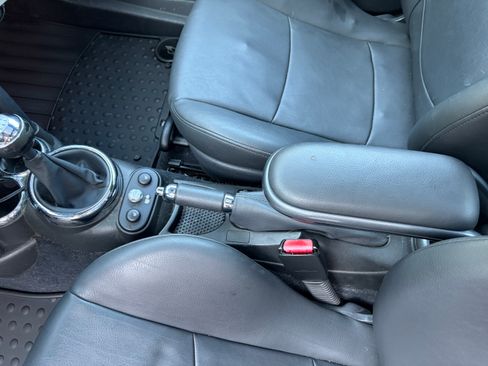Used 2005 MINI Cooper S FWD image 25