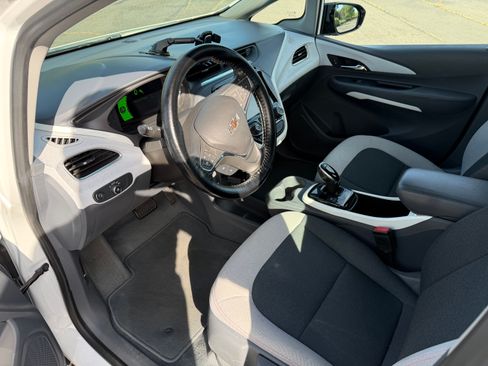 Used 2019 Chevrolet Bolt LT image 8