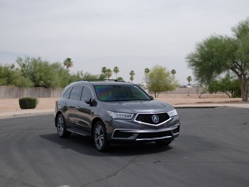 Used 2017 Acura MDX SH-AWD w/ Technology Package image 4