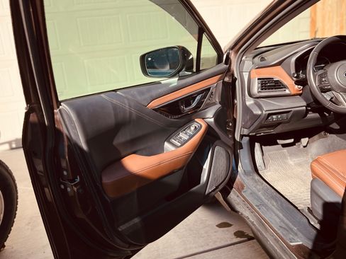 Used 2020 Subaru Outback Touring w/ Popular Package #2 image 10