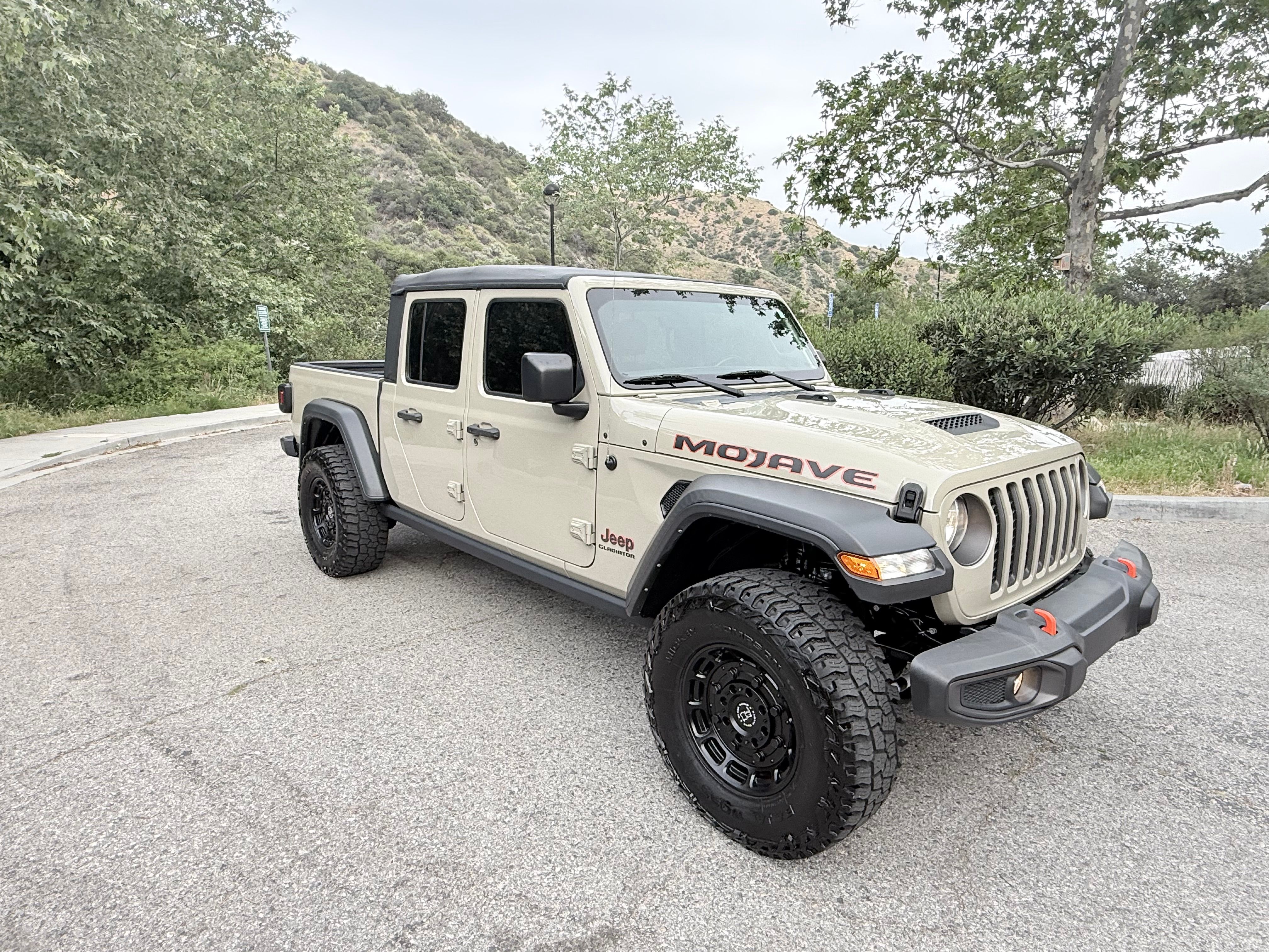 Used 2022 Jeep Gladiator Mojave w/ Trailer Tow Package AWD/4WD image 2