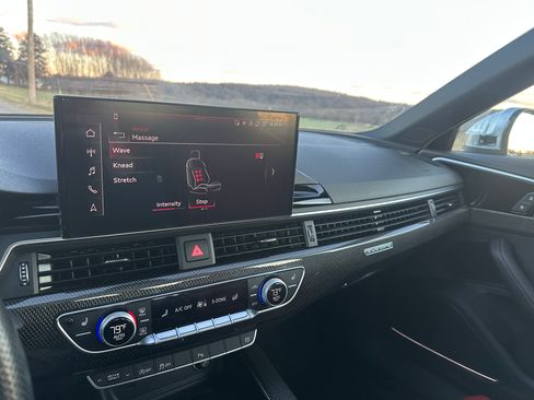 Used 2021 Audi S4 Premium Plus w/ Premium Plus Package image 20