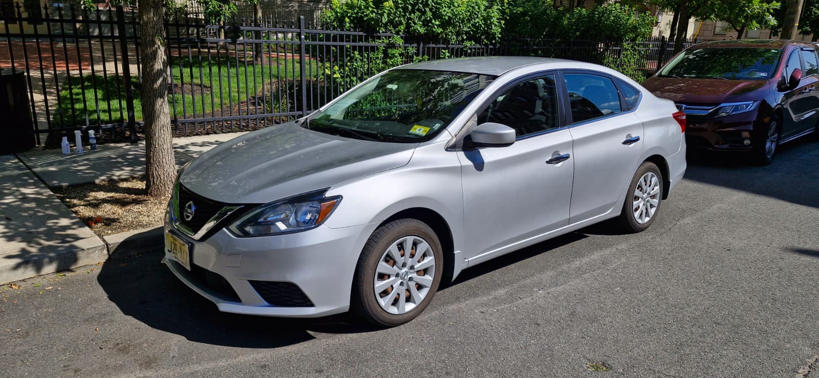 Used 2018 Nissan Sentra S FWD image 2