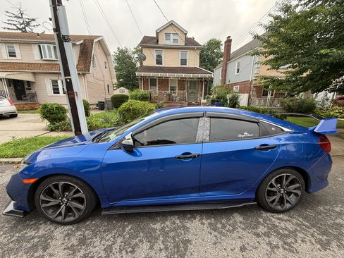 Used 2021 Honda Civic Sport image 9