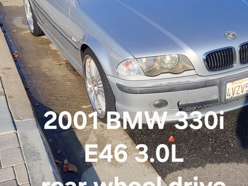 Used 2001 BMW 330i Sedan image 1