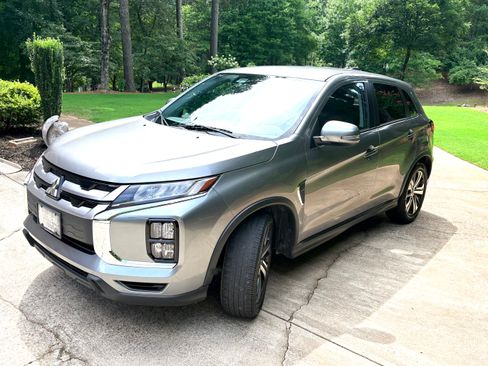Used 2021 Mitsubishi Outlander Sport SE FWD image 14