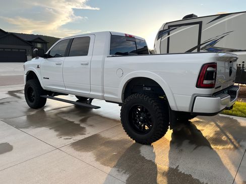 Used 2021 RAM 2500 Laramie image 10