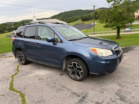 Used 2014 Subaru Forester 2.5i Premium w/ Protection Package #1 AWD/4WD image 1