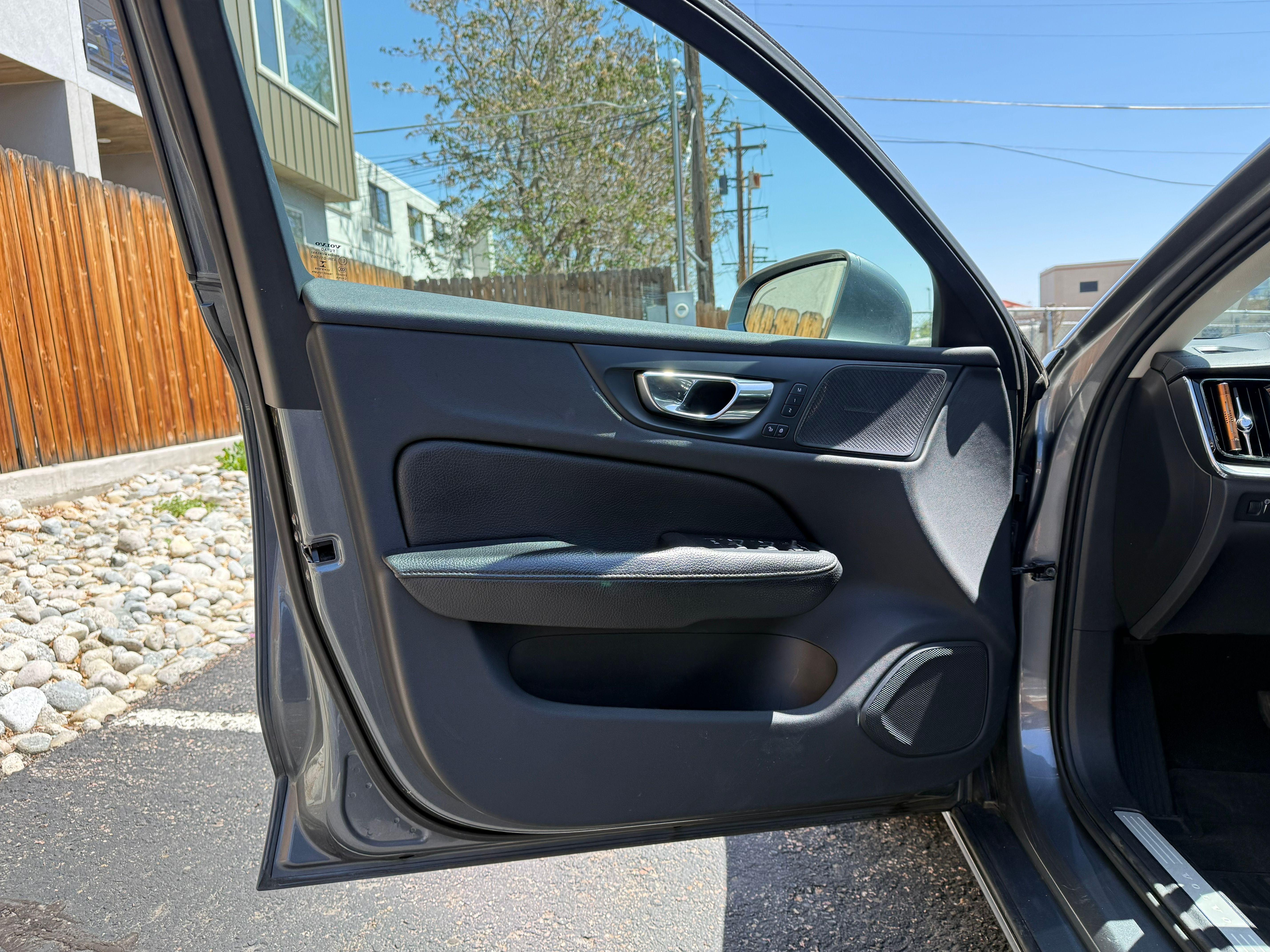 Used 2019 Volvo V60 T6 Inscription AWD/4WD image 18