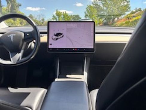 Used 2018 Tesla Model 3 Long Range image 8