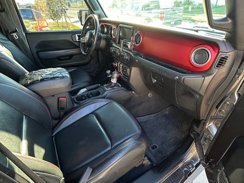 Used 2019 Jeep Wrangler Unlimited Rubicon image 14