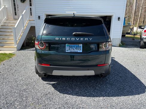 Used 2016 Land Rover Discovery Sport HSE image 6