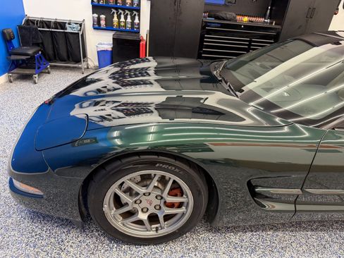 Used 2000 Chevrolet Corvette Coupe w/ Roof Pkg image 12