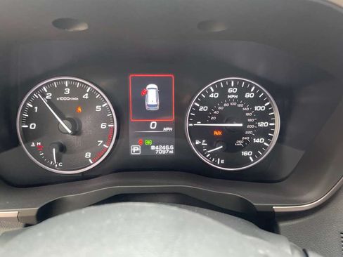 Used 2025 Subaru Ascent Touring AWD/4WD image 17