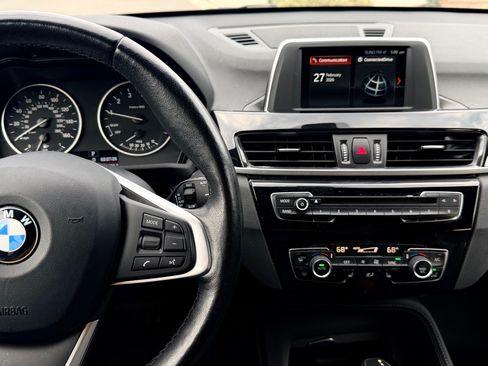 Used 2018 BMW X1 sDrive28i image 9