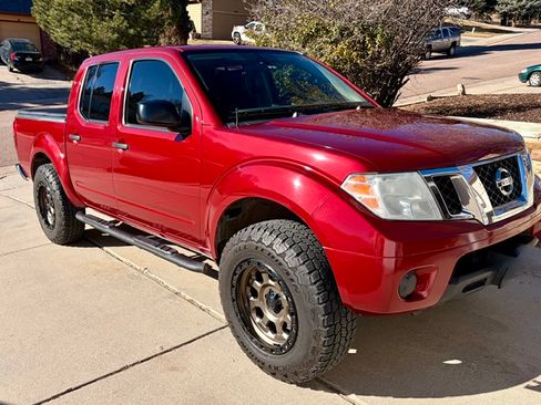 Used 2019 Nissan Frontier SV image 8