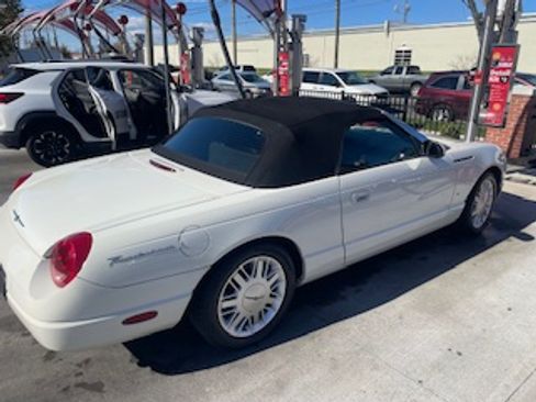 Used 2003 Ford Thunderbird image 1