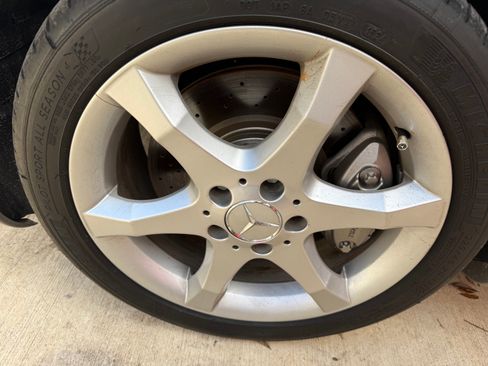 Used 2007 Mercedes-Benz C 230 Sedan image 9