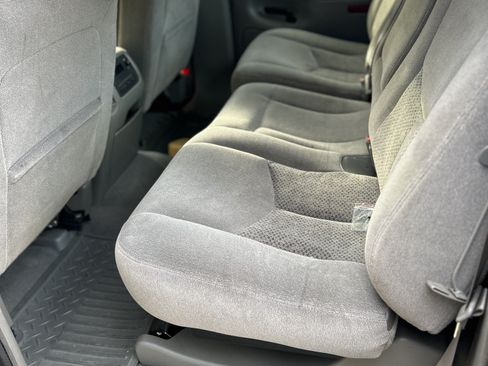 Used 2005 Chevrolet Avalanche Z66 w/ Sun And Sound Package image 12