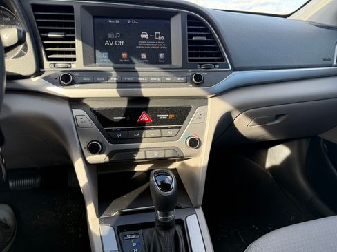 Used 2018 Hyundai Elantra SEL image 12