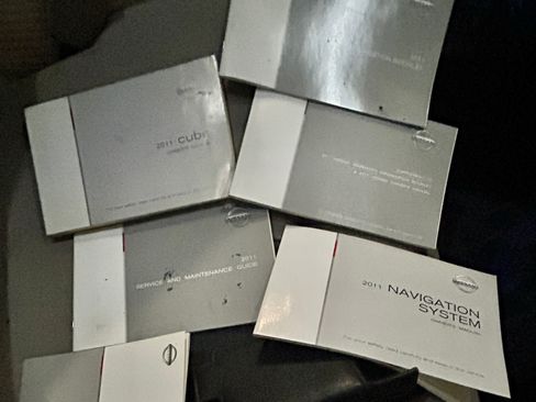 Used 2011 Nissan Cube 1.8 SL w/ SL Preferred Pkg image 23