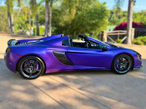 Used 2015 McLaren 650S Spider image 5