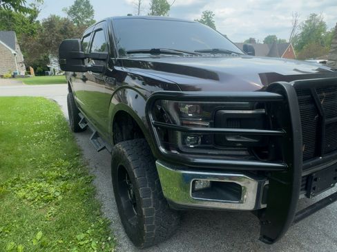 Used 2018 Ford F150 XLT image 11