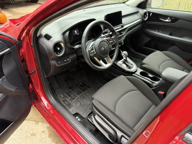 Used 2019 Kia Forte S FWD image 5